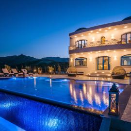 Villa Santorini, Wine Dark Sea Villas, Hotel in Achlada