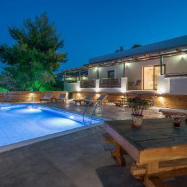Natura Verde Villas, hotel en Fiolítis