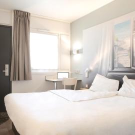 B&B HOTEL Hyères, готель в Єрі