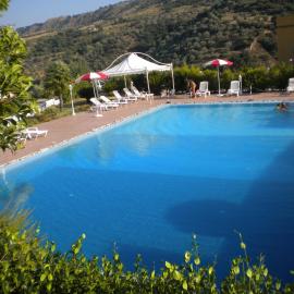 Tenuta Agrituristica Castellesi, хотел в Скуилаче