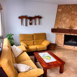 Casa Rural Ca'l Gonzalo, ξενοδοχείο σε Αλμαθάν