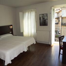 Hotel Irixo, hótel í Ourense
