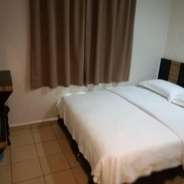 Hotel Traveller