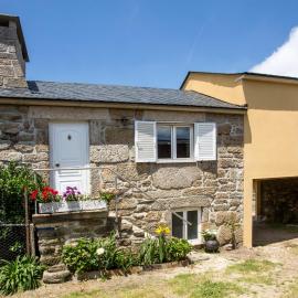 Casas Peralta - Amarela, hotel in Arouca