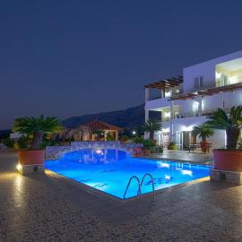Pinelopi Apartments、ゲオルギオポリスのホテル