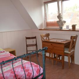 B&B MACBED CHECKIN-TIME 1700-1800 or request before you book, hotel in Alkmaar