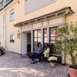 Domizil Nunn, hotel u gradu Escherndorf