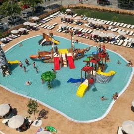 Hotel Sorra Daurada Splash – hotel w mieście Malgrat de Mar