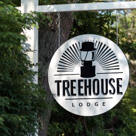 Treehouse Lodge, hotel in Woods Hole