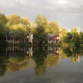 Hôtel L'ile Du Saussay, hotel sa Itteville