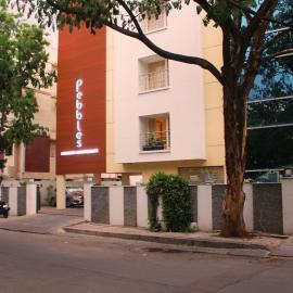 Pebbles Serviced Apartments, hotel in Chennai
