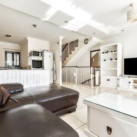 New townhouse in El Duque Joyas