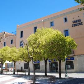 Apartaments Fonda Comerç, hotel in Torroella de Montgrí