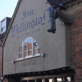 The Wellington, hotel di Welwyn
