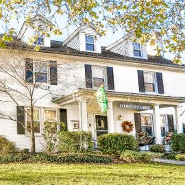 A B&B at Llewellyn Lodge