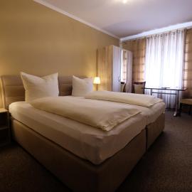 Hotel Grüner Kranz, hotel en Rendsburg