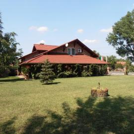 Pálya Vendégház, hotel en Pusztaszer