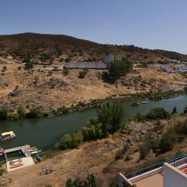 Alojamentos Oasis – hotel w mieście Mértola