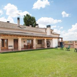 Casa Roble, hotel in Almenara de Tormes
