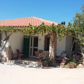 Punteri, hotel em Loculi