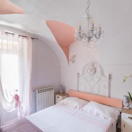 DUSSAIGA - Camera Delle Rose