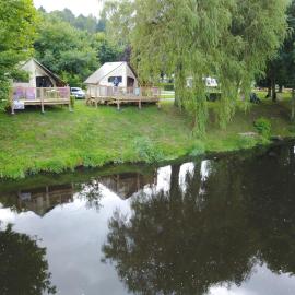 Viesnīca camping des ribieres pilsētā Confolens