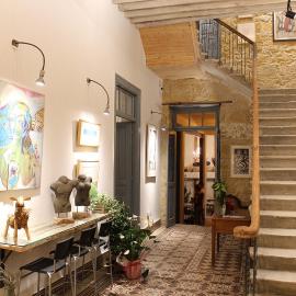 TasEV Guesthouse, hotel in North Nicosia