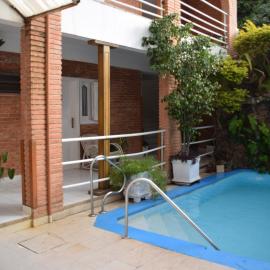 Hotel Palmas del Sol, hotel din Asuncion