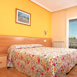 HOSTAL EUROPA pensión, khách sạn ở Irún