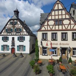 Hotel zur Schloß-Schenke, hotel v destinaci Neuwied