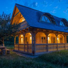 Magnolia Resort Chalets, hotel in Vişeu de Sus