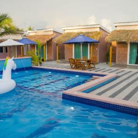 Lavigo Resort, hotel in Pantai Cenang
