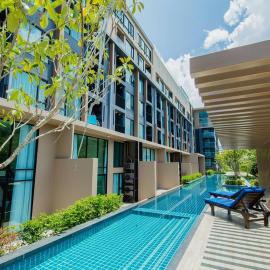 The Aristo by Holy Cow, 4-BR loft, 150 m2, pool view, hotel in Surin Beach