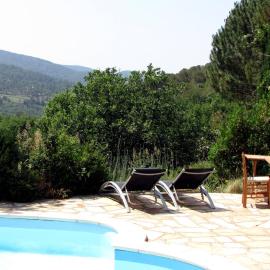Appartement en pleine nature avec piscine chauffée