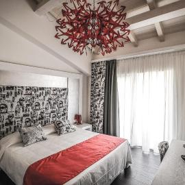 Hotel La Compagnia Del Viaggiatore – hotel w mieście LʼAquila