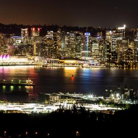 Emperial Suites: North Vancouver şehrinde bir otel