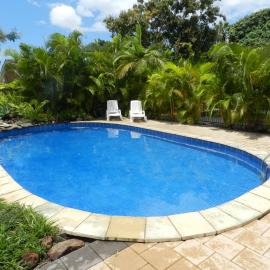 Golden Palms Motor Inn, khách sạn ở Bundaberg