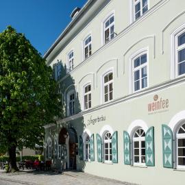 Hotel Angerbräu โรงแรมในมูร์เนา อัม ชตัฟเฟิลเซ