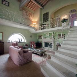 La casa di Arianna, hotel u gradu Kazole dʼElsa