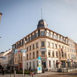 Hotel De Spiegel, отель в городе Синт-Никлас