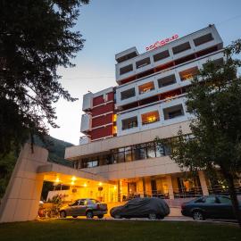 Viesnīca Hotel Domogled pilsētā Beile Erkulane