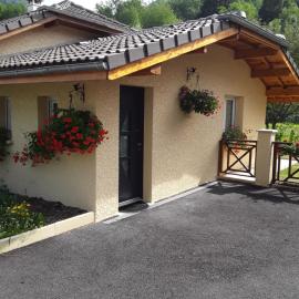 Studio de la corbaz – hotel w mieście Scionzier