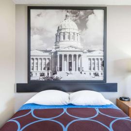 Super 8 by Wyndham West Plains, hotel in West Plains