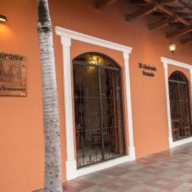 El Almirante, hotel v destinaci Granada