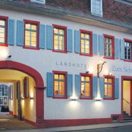 Landhotel zum Schwanen mit Restaurant Mona Liza, khách sạn ở Osthofen