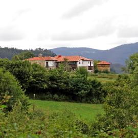 San Tirso de Candamo에 위치한 호텔 Hotel Casona Cuervo