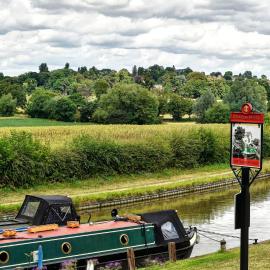 Narrowboat at Weedon, hotel di Weedon Bec