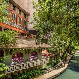 Hotel Valencia Riverwalk โรงแรมในซานอันโตนิโอ