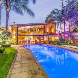 Sunrock Guesthouse, hotel u gradu Kempton Park