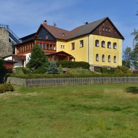 Jánské kameny - Johannisstein, hotel in Krompach